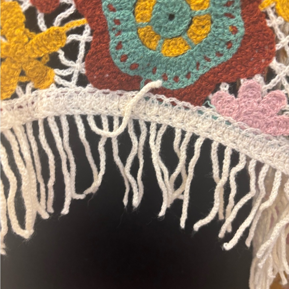 NWT House of Harlow 1960 Multicolor Crochet fringe poncho sweater - Picture 7 of 8
